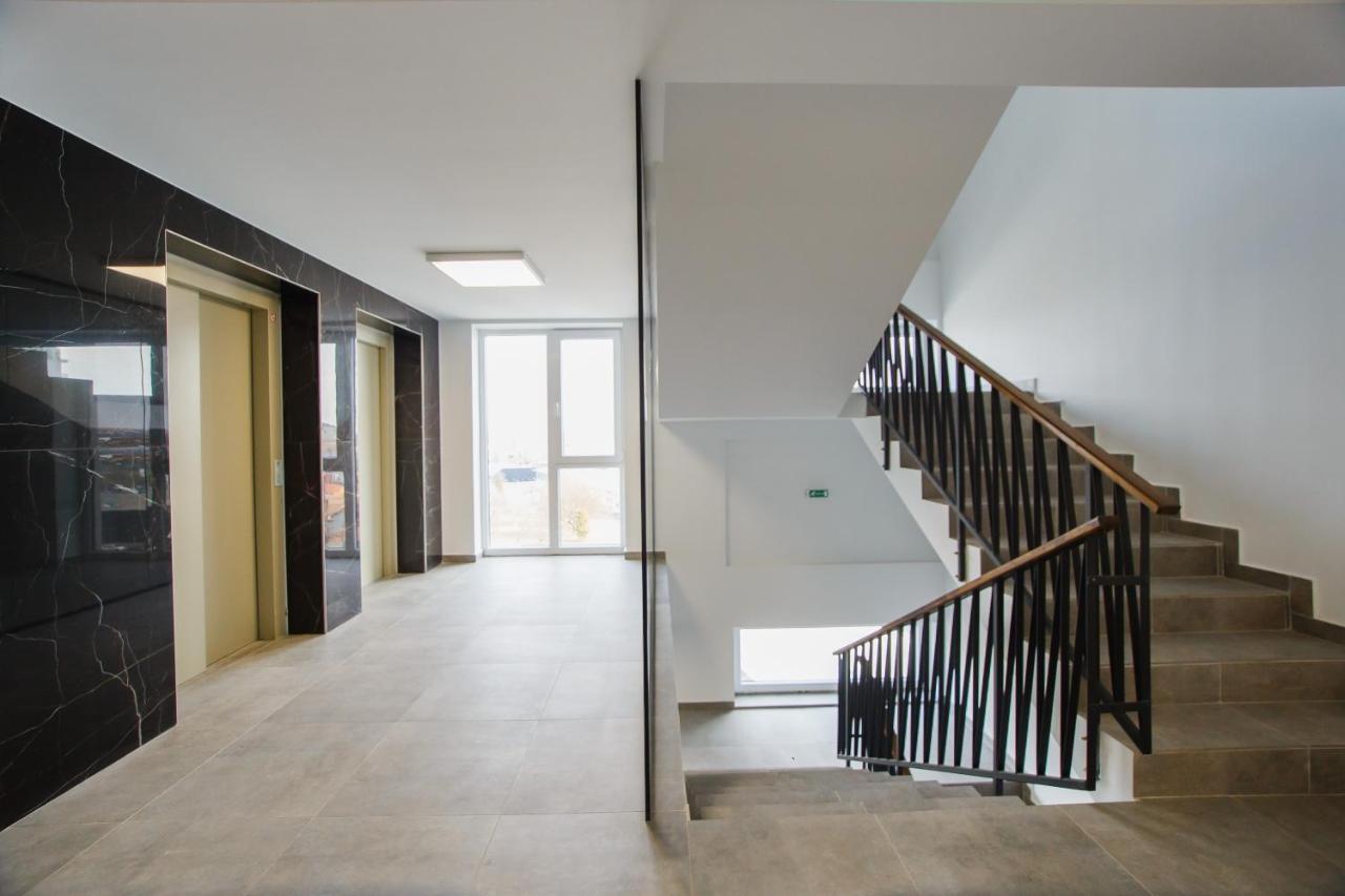 Apartamento Trio Pink Oradea Exterior foto